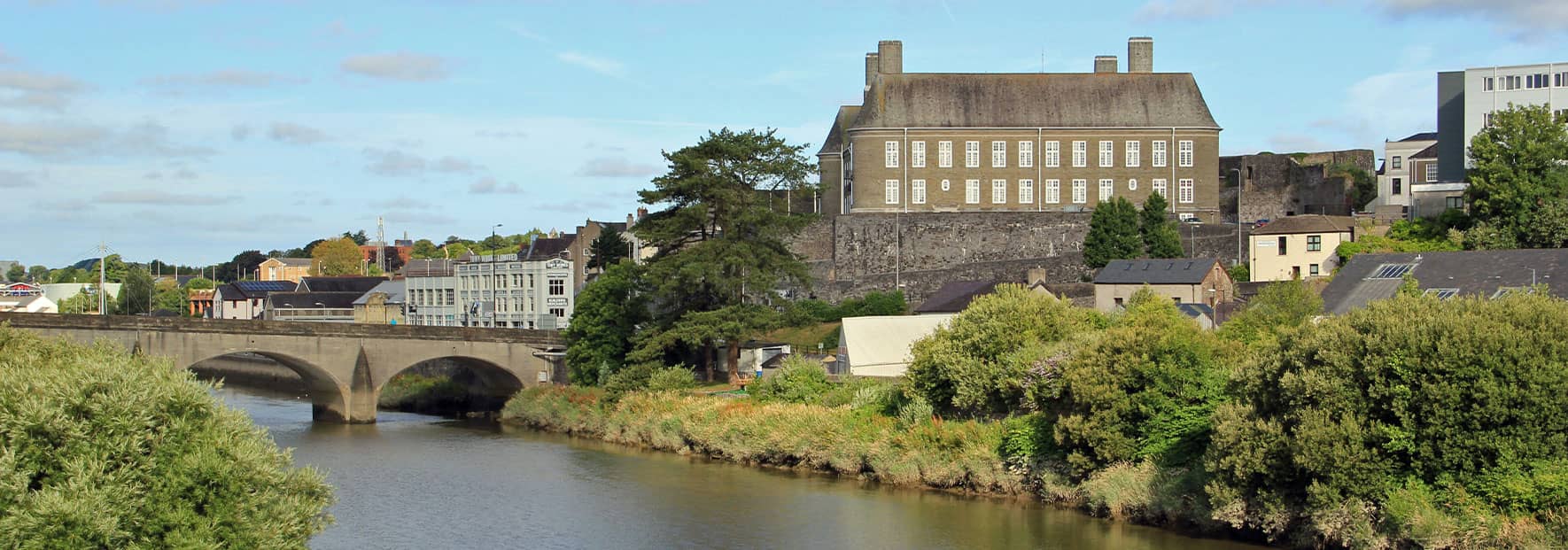 Property to buy and rent in Carmarthen Gerald R Vaughan Estate Agents